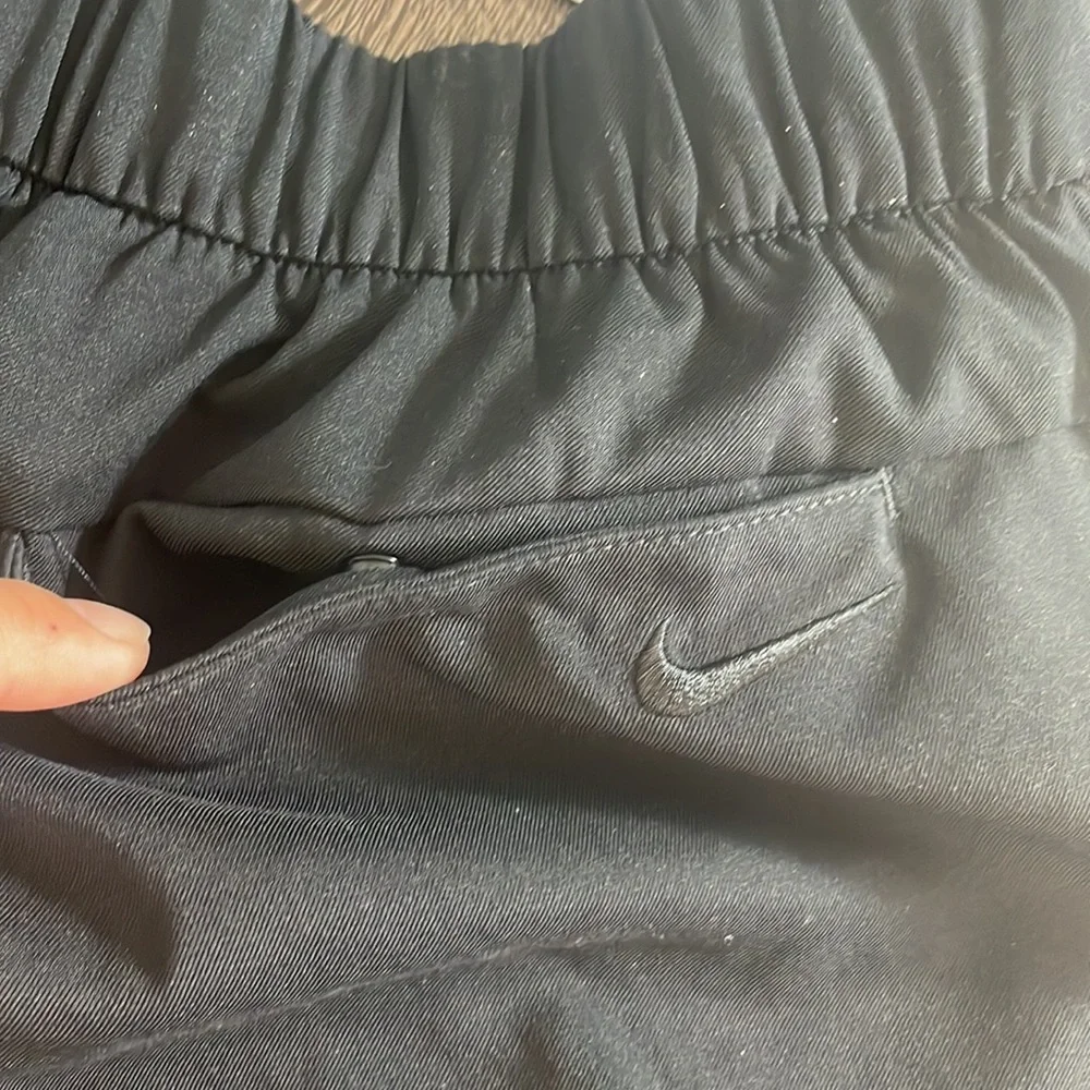 ⚫️NWT Nike dri fit golf pull on women’s shorts black size small - Picture 6 of 8